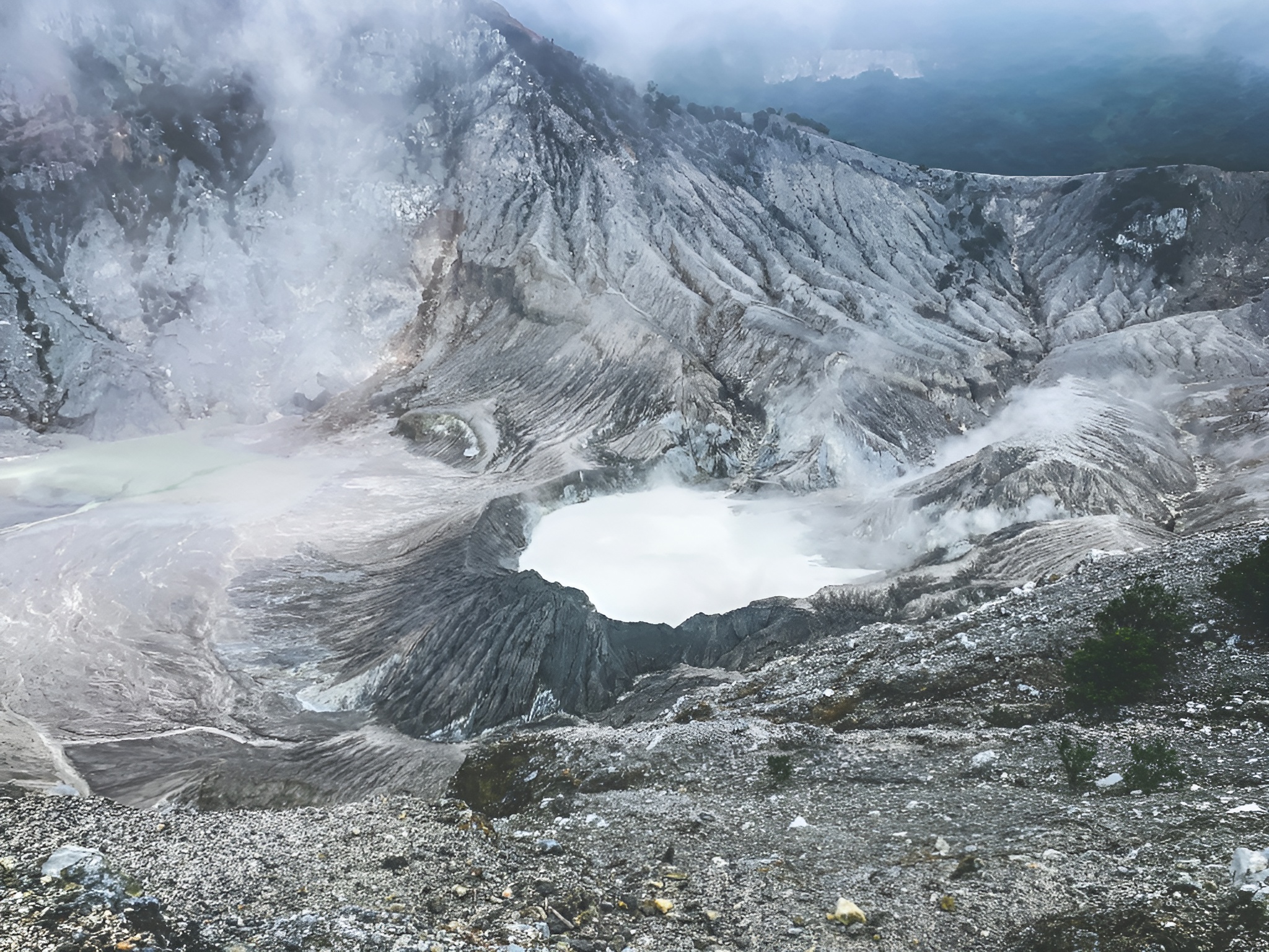 Gunung Tangkuban Parahu